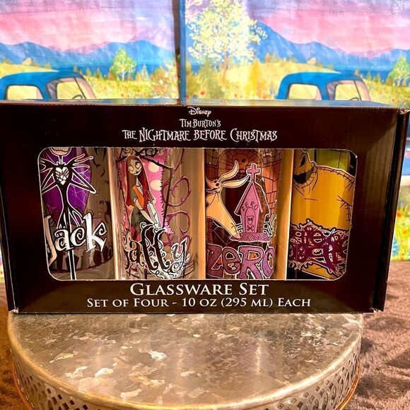 Disney Nightmare before Christmas set of 4 glasses - Picture 1 of 9